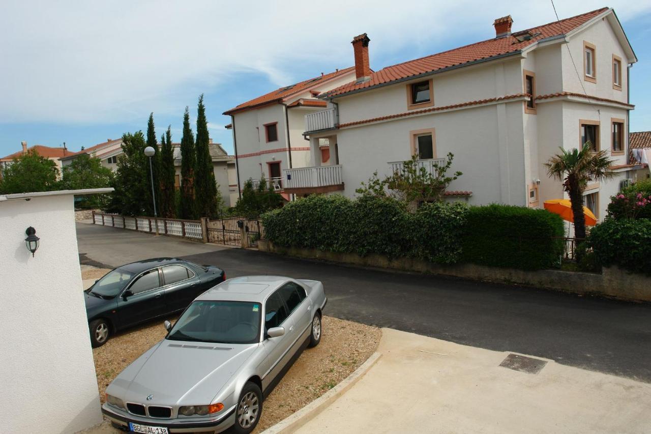 Apartments Karmen 1 Crikvenica Exterior photo